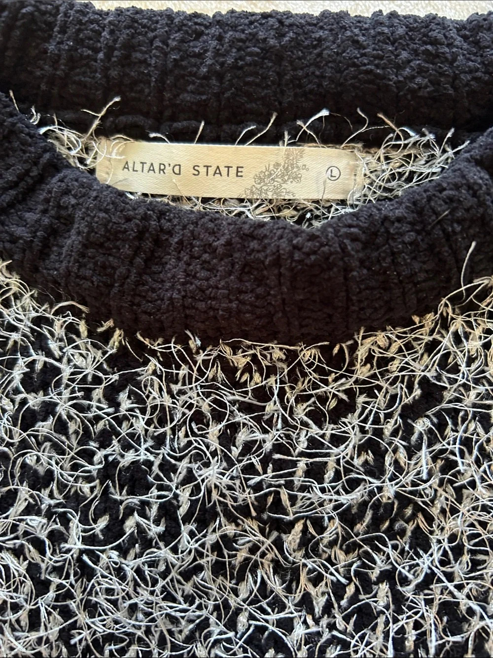 Altar'd State Contemporary  Black & White Fuzzy Crewneck Sweater Size L - Picture 2 of 9